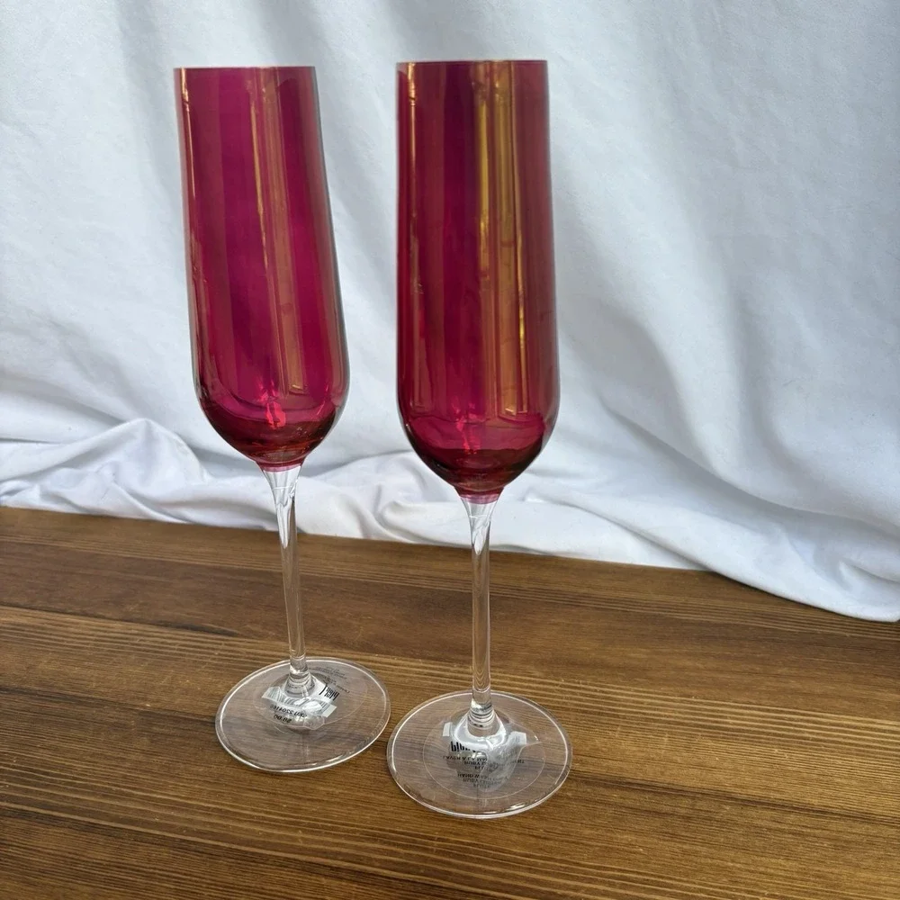 Pier 1 features set